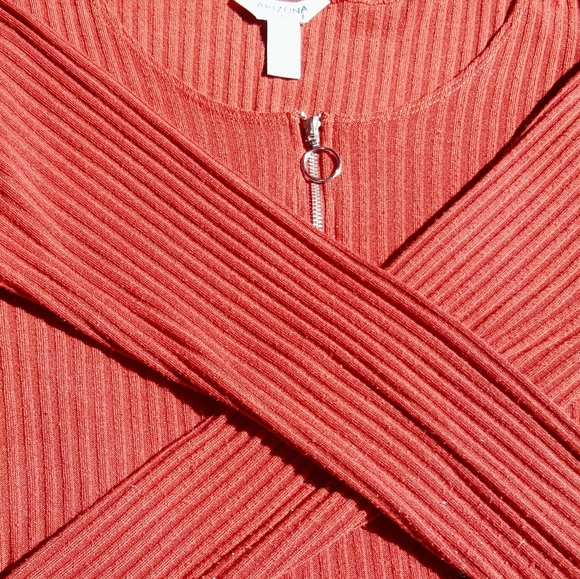 A Autumn colored long sleeve shirt - Picture 3 of 5